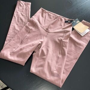 NWT North Face 7/8 Legging Sz. XS